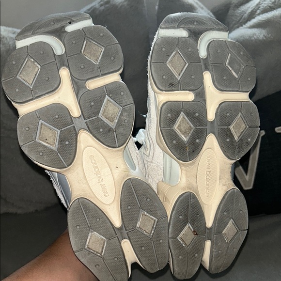 9060 New Balance Cream Athletic Shoes - Picture 6 of 9